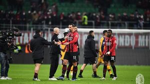 Milan arrolla a Mourinho y presiona por el liderato