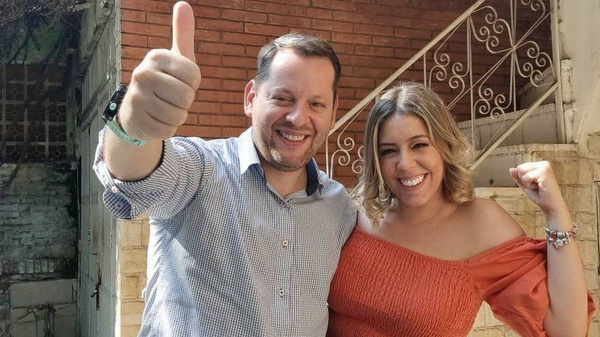 Crónica / Denise Hutter cumplió el sueño de la casa propia junto a su novio cantante