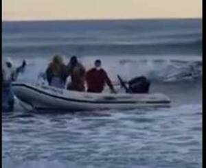 Crónica / Los Reyes Magos dejaron el desierto y se lanzaron al mar, ¡pero naufragaron!