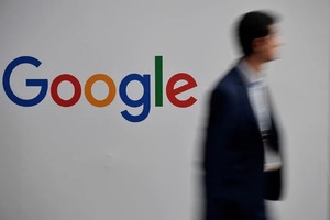 Francia multa a Google con 170 millones dólares y a Facebook con 75 millones