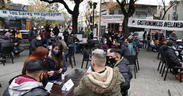 La Nación / Argentina supera los 109.608 casos de COVID en un día
