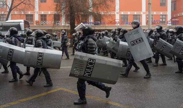 Presidente de Kazajistán ordena “disparar a matar” contra manifestantes - Mundo - ABC Color