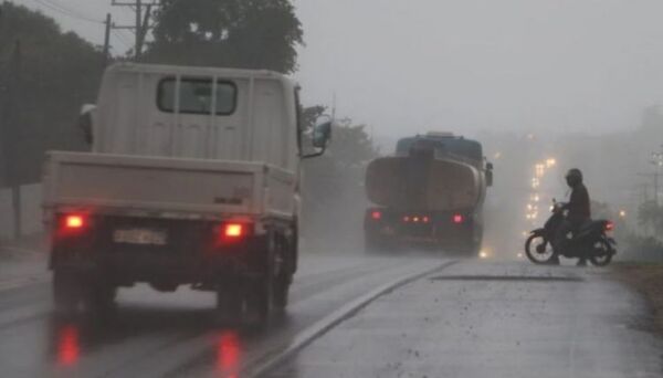 Ambiente caluroso con chaparrones y tormentas para este viernes