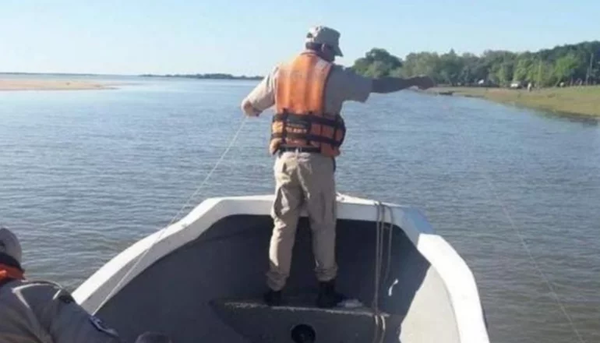Adolescente murió ahogado en el Río Paraná al buscar una zapatilla