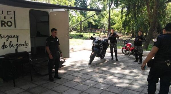 Comisaría Móvil funciona con éxito en el Parque Caballero