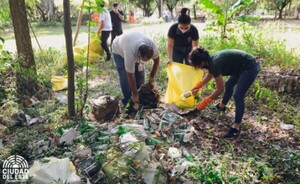 Realizan minga ambiental en el parque ubicado entre APAMAP y el Steibi