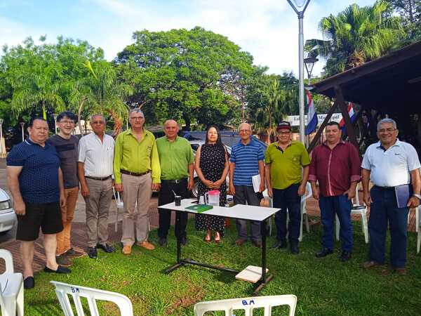 Escritores del Alto Paraná apuntan a 2022 de ferias, convenios y presencia constante - La Clave