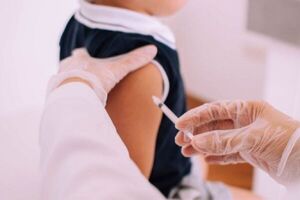 Covid-19: Pediatra a favor de que solo niños vacunados vayan a clases