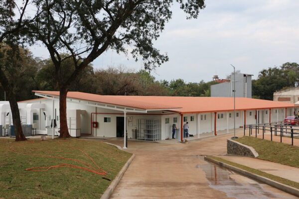 Un fallecido y 9 internados por Covid-19 en el Hospital Respiratorio IPS de Encarnación.