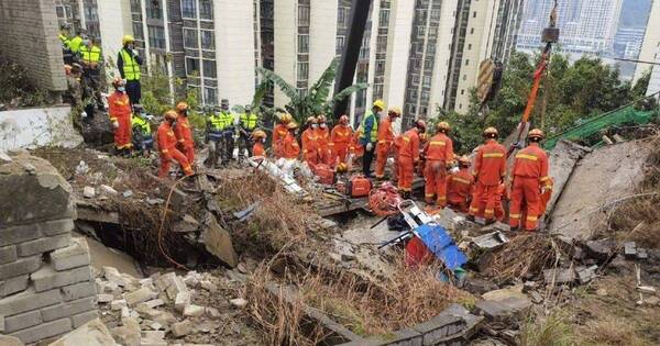 La Nación / China: explosión de gas en comedor derrumba edificio y deja 16 muertos