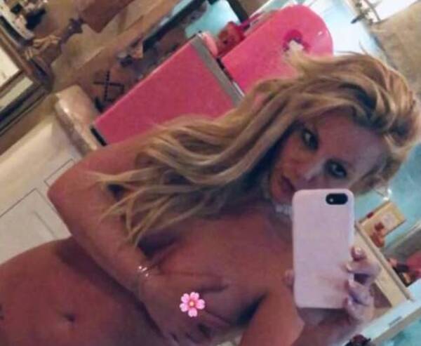 Crónica / Para celebrar la “energía” de su libertad: subió una foto desnuda