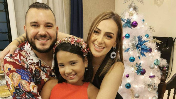 Crónica / José Ayala se pelea en Twitter y sale a retarle su esposa