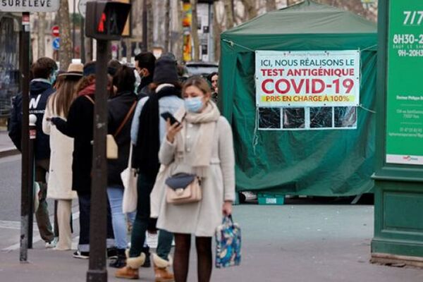 El mundo supera los 300 millones de casos de covid-19 y lucha contra la ómicron