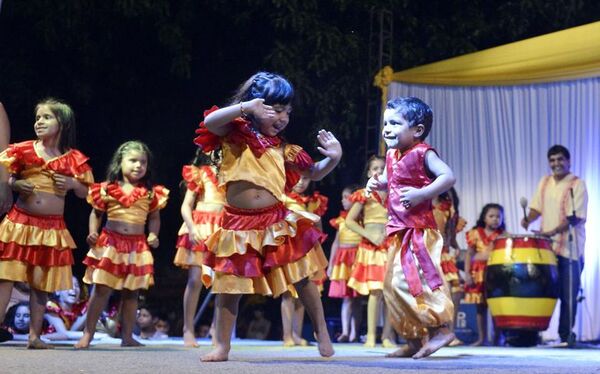 Pese a dificultades, Kamba Cua realiza hoy su tradicional festival - Cultura - ABC Color