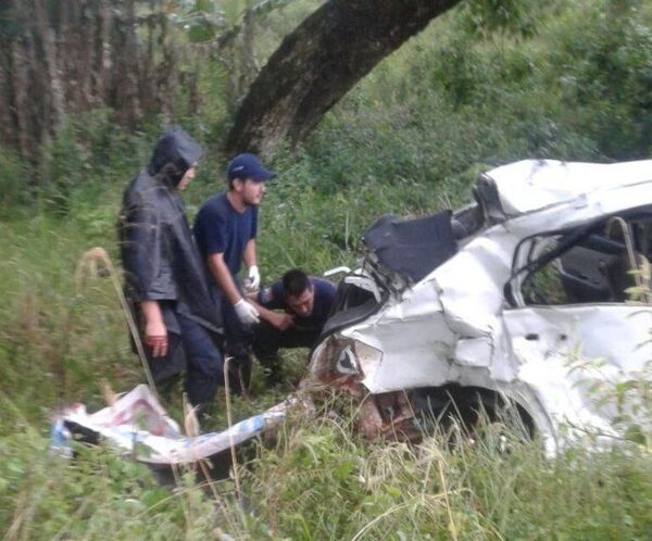 Un fallecido y 3 heridos tras choque frontal