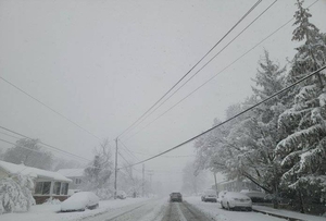 Diario HOY | Al menos 21 personas mueren atrapadas en coches por tormenta de nieve en Pakistán