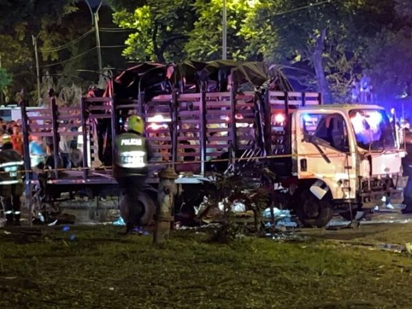 Al menos 11 policías heridos en atentado explosivo en Colombia