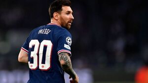 Messi sigue recuperándose del Covid y no jugará ante el Lyon