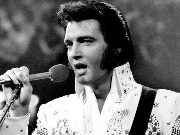 Parada 98: Elvis Presley, la voz eterna del “Rey del Rock And Roll” - ABC FM 98.5 - ABC Color