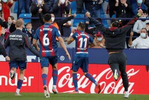 El Levante gana su primer partido y el Mallorca falla un penal - Fútbol Internacional - ABC Color