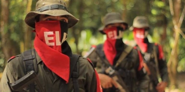 Diario HOY | ELN se atribuye atentado contra policías antidisturbios en Colombia