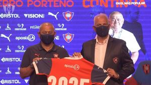 Firmó con Cerro Porteño un "contrato histórico"