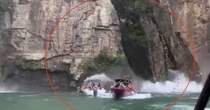 La Nación / (Video) Accidente fatal en Brasil: rocas cayeron sobre turistas