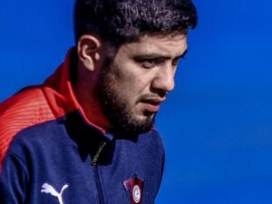 Díaz se presentó y llegó “Popi” - Cerro Porteño - ABC Color
