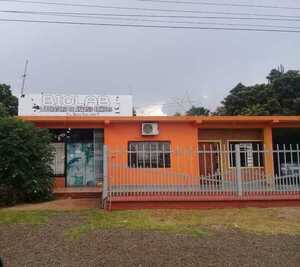 Simulan querer hisoparse para asaltar un laboratorio en Edelira 28