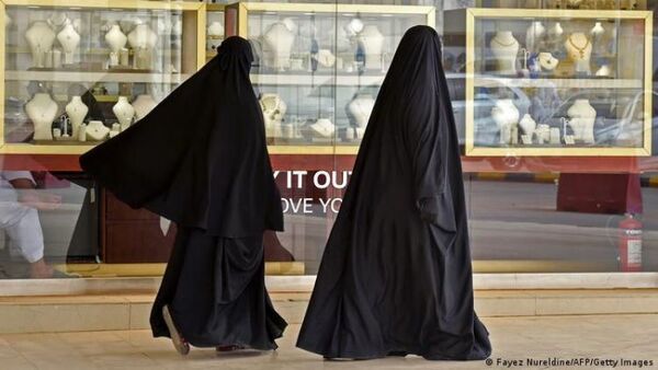 Arabia Saudí libera a princesa encarcelada tres años por hablar de equidad de género
