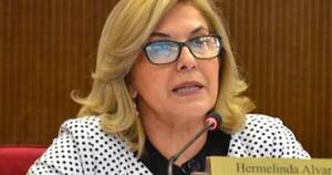 La Nación / Senadora dice que está preparada para ser ministra del TSJE