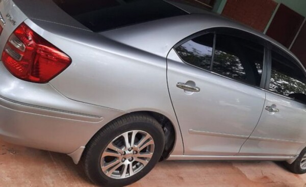 Roban vehículo que tenía en su interior G. 14 millones y dos armas