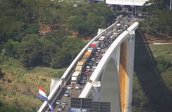 Veraneantes sin PCR de Brasil no podrán entrar al Paraguay