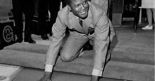 La Nación / Sidney Poitier, la primera estrella negra de Hollywood