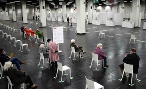 Diario HOY | La vacuna obligatoria no llegará a Alemania hasta mitad de año, como pronto