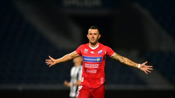 El máximo goleador paraguayo tiene nuevo club