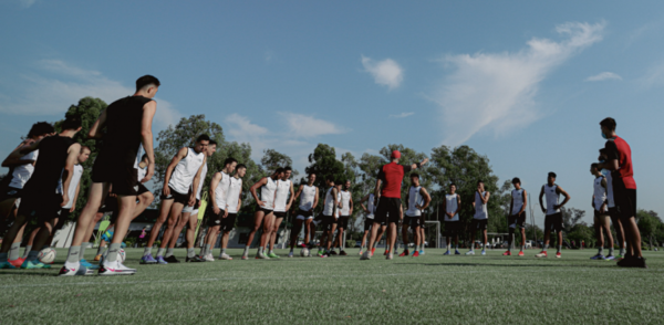 Diario HOY | Libertad rumbo al este para la parte más fuerte de la pretemporada