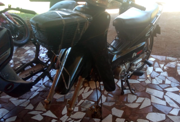 Denuncian hurto de dos motos en zona del km 8 Acaray - La Clave