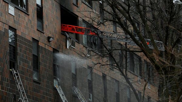 Al menos 19 muertos en un incendio en Nueva York