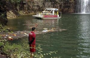 Ya son 10 los muertos tras desprendimiento de rocas en lago de Brasil