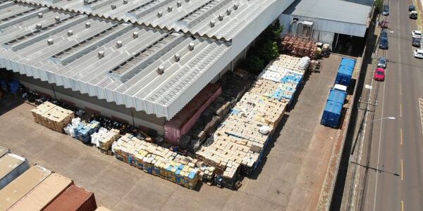 En Foz de Yguazú destruyen cigarrillos de contrabando por valor de casi U$S 90 millones - Nacionales - ABC Color