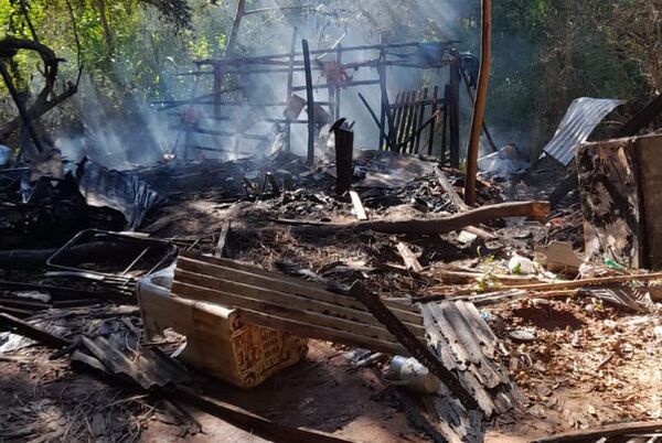 Hombre muere calcinado en su vivienda en un asentamiento de San Estanislao - Nacionales - ABC Color