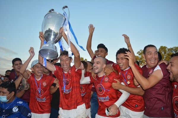 Gral. Garay campeón invicto luego de 24 años en Concepción - Fútbol - ABC Color