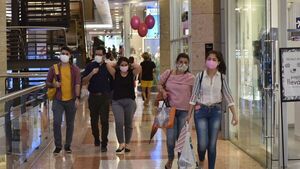 Nuevas restricciones interrumpirían la endeble reactivación económica
