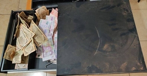 Diario HOY | Ladrones roban cajas registradoras de Biggie, tres quedaron detenidos