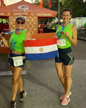 Carina Daher y Sara Allinquant, presentes en la corrida San Fernando, en Punta del Este - Gente - ABC Color