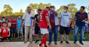 Exfiguras del fútbol paraguayo son campeones en la Liga Concepcionera