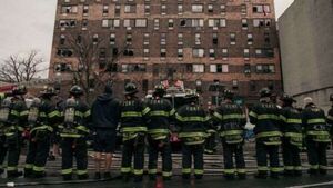 Tragedia en Nueva York: 19 muertos al incendiarse edificio de apartamentos