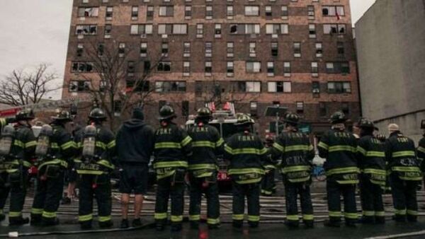 Tragedia en Nueva York: 19 muertos al incendiarse edificio de apartamentos