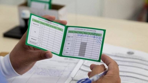 Diario HOY | Exigirán carnet de vacunación para ingresar al país: exceptúan PCR para el Mercosur